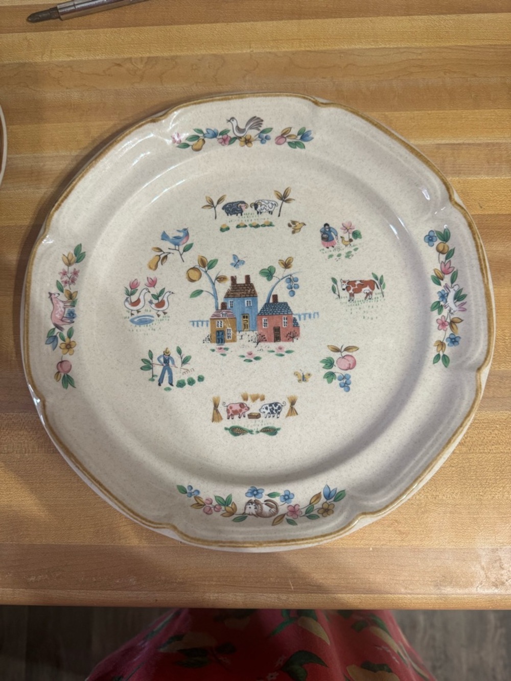 International Heartland Dinner Plate